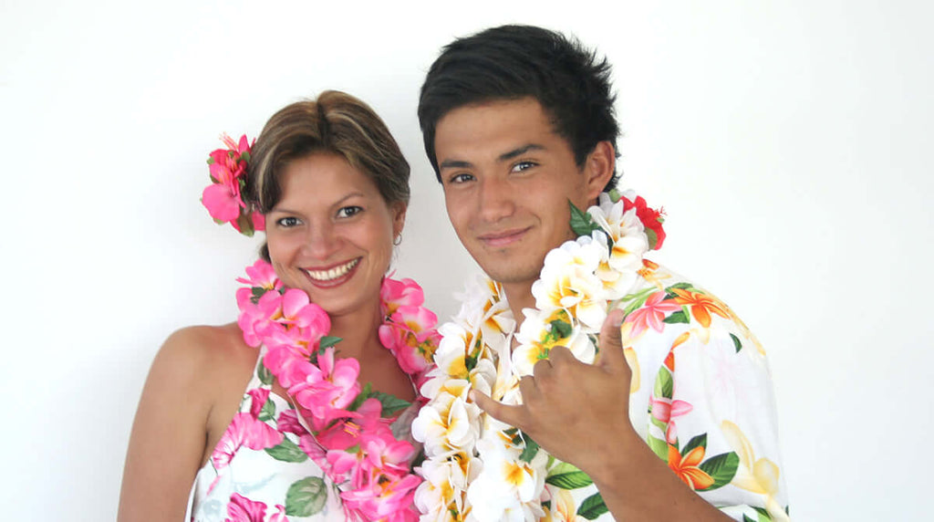 Which side should I wear a flower on my hair? - Shaka Time Hawaii